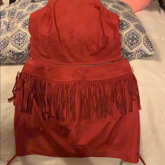 Express half shirt and skit with fringes - Picture 3 of 3